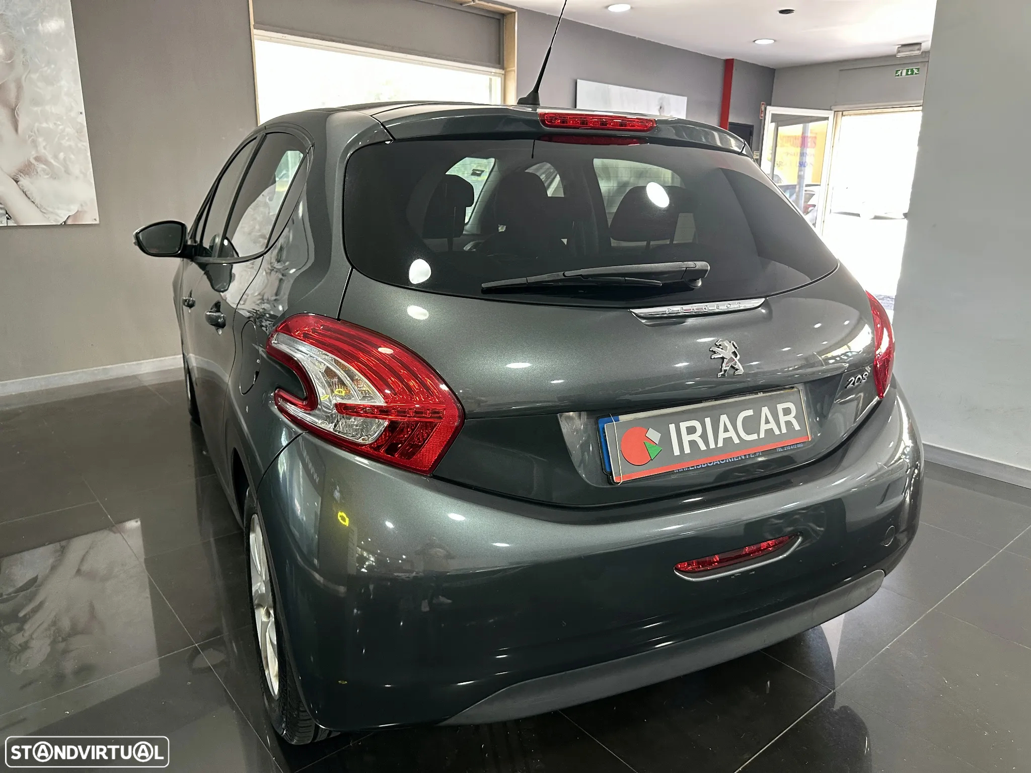 Peugeot 208 1.2 PureTech Style - 10