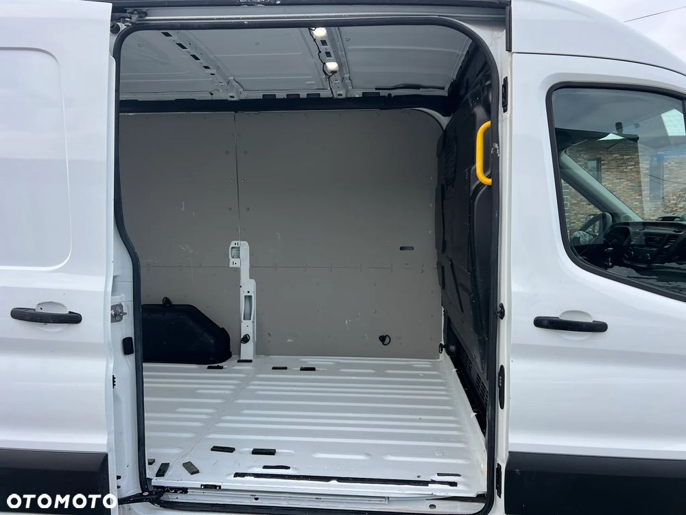 Ford Transit - 9