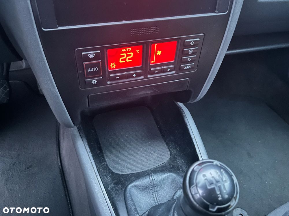 Audi A3 Sportback 1.9 TDI Ambiente - 11