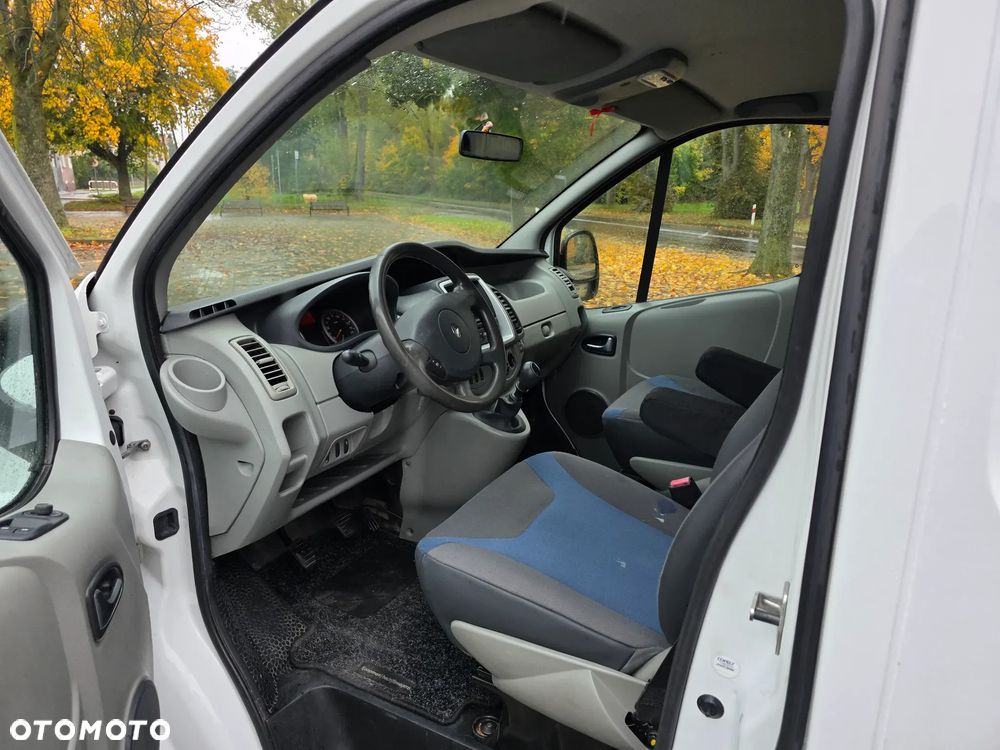 Renault Trafic - 10