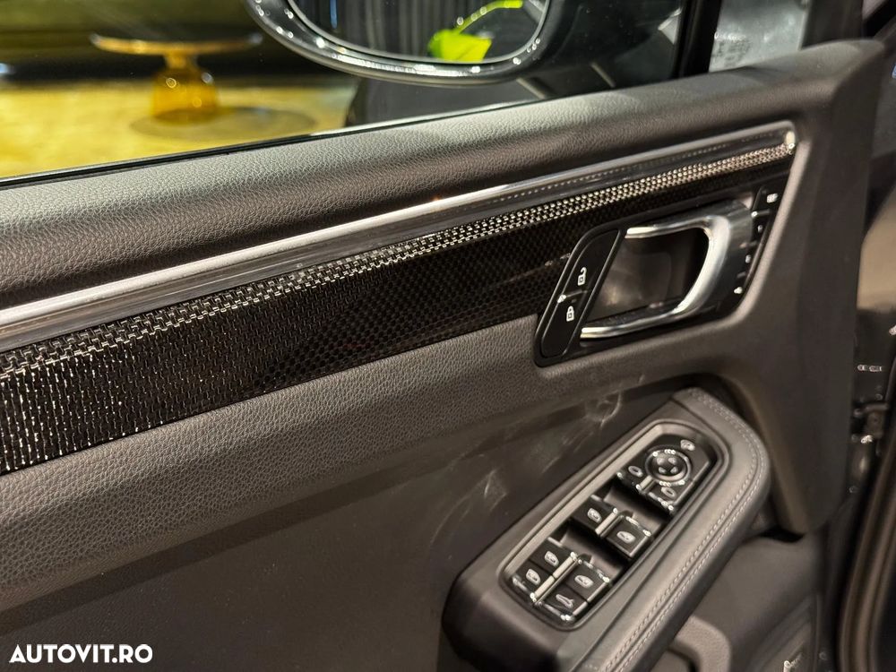 Porsche Macan Standard - 34