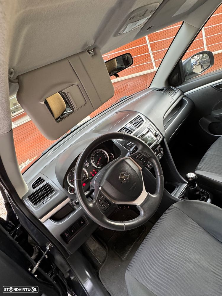 Suzuki Swift 1.3 DDiS GLX - 30