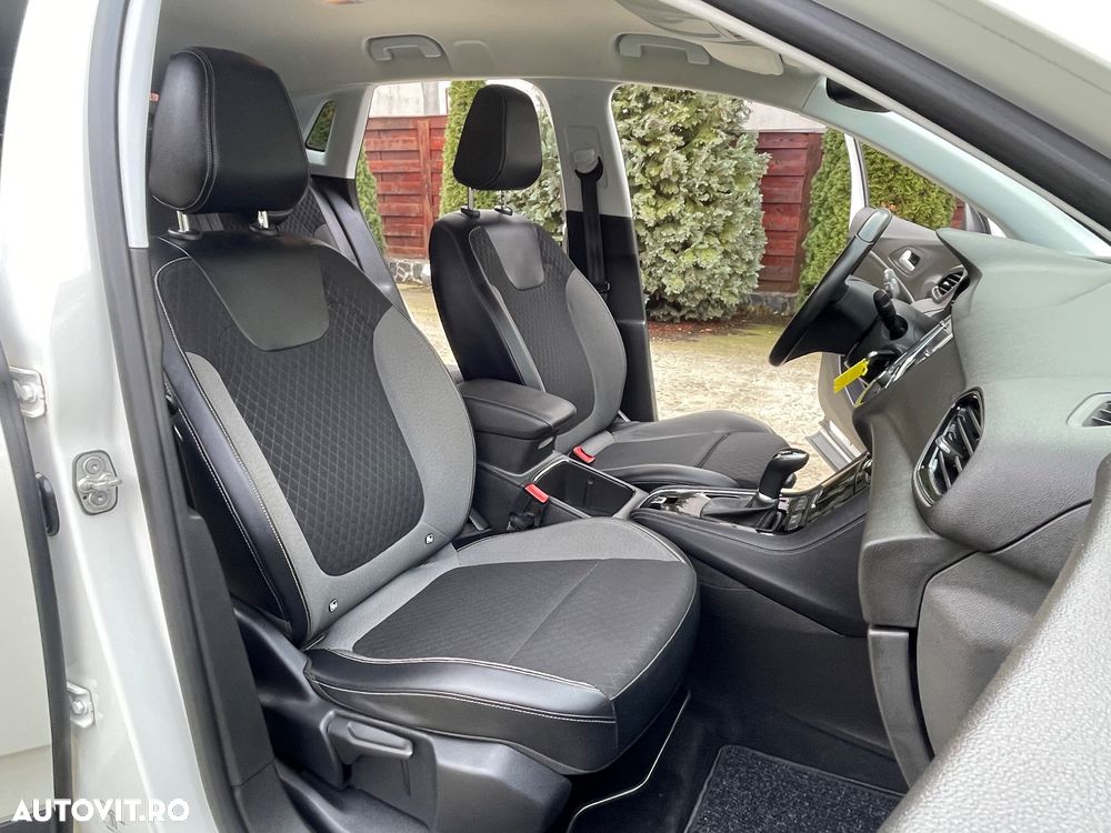 Opel Grandland X 1.2 Start/Stop Automatik Design Line - 26