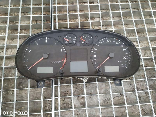 LICZNIK - ZEGARY AUDI A3 1/2 FIS 8L0920900A