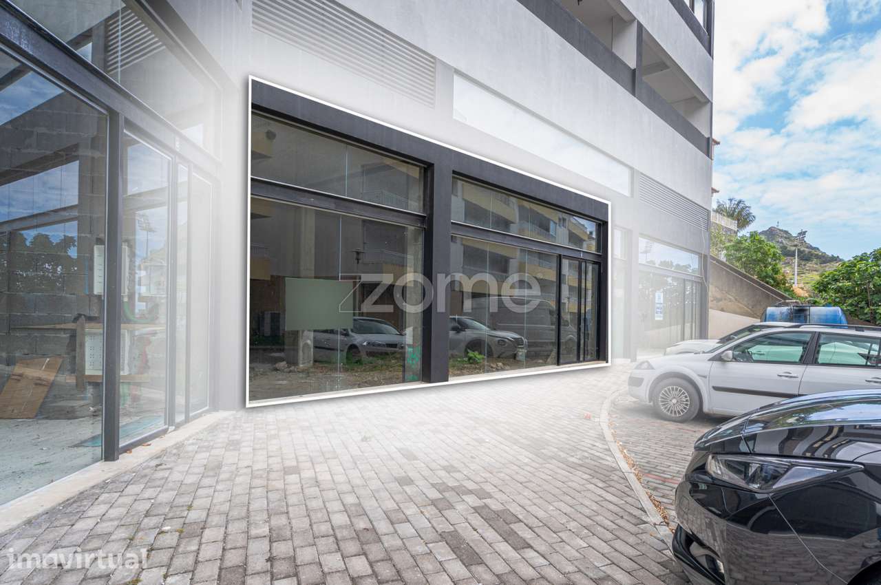 Loja comercial em Machico.