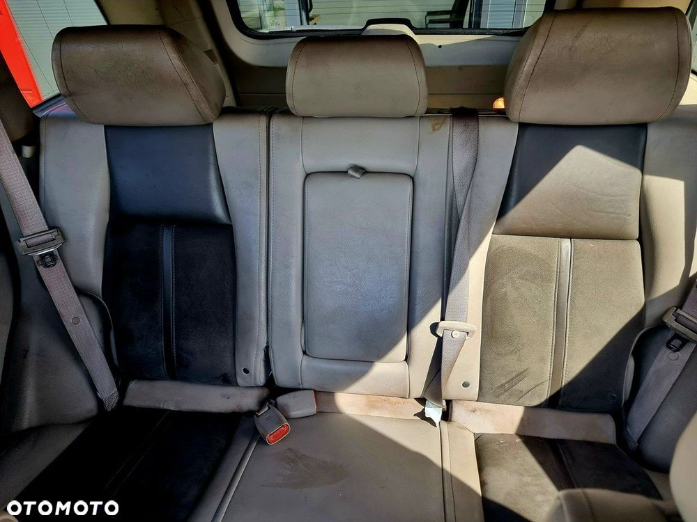 Jeep Grand Cherokee - 12