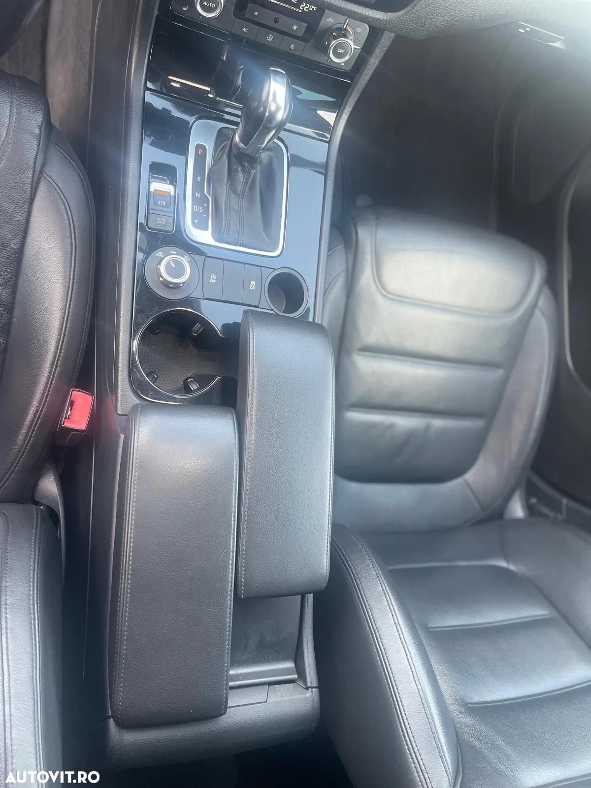 Volkswagen Touareg - 18