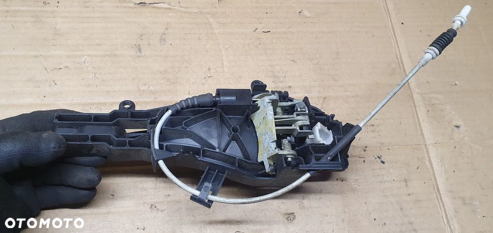 Klamka prawy przód przednia prawa BMW E90 E91 - 4