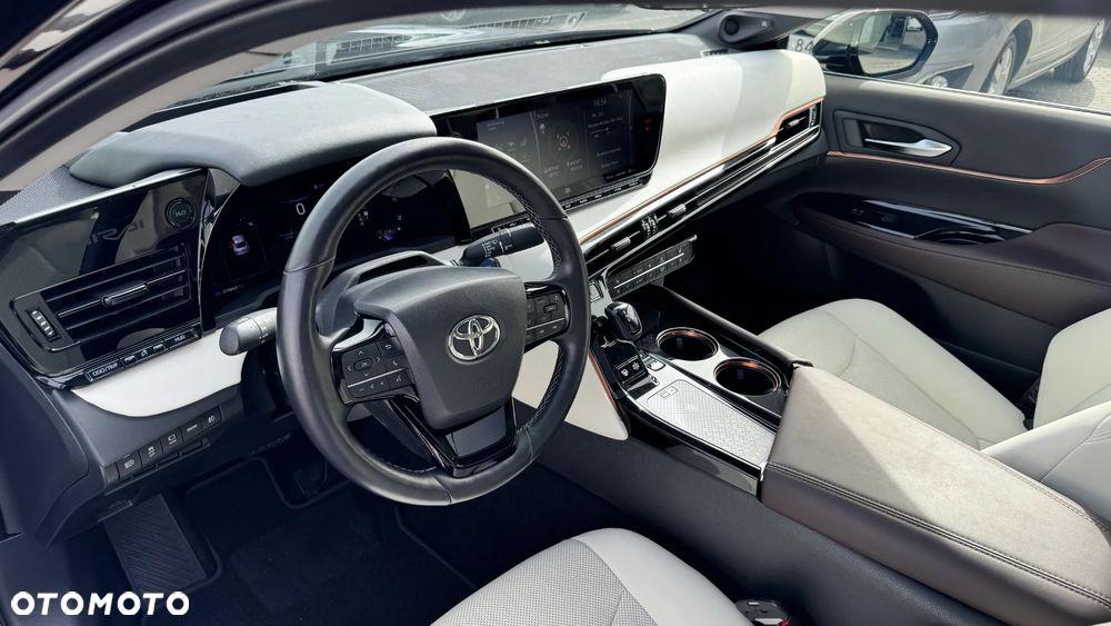 Toyota Mirai Luxury - 9