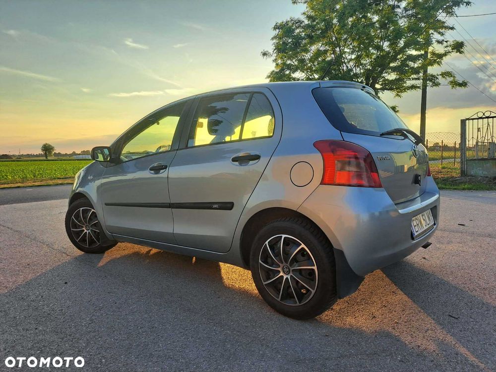 Toyota Yaris - 3