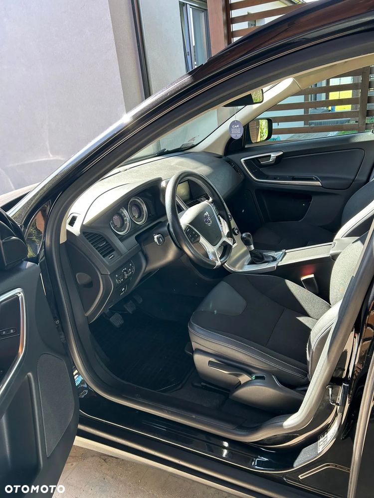 Volvo XC 60 D4 Momentum - 5