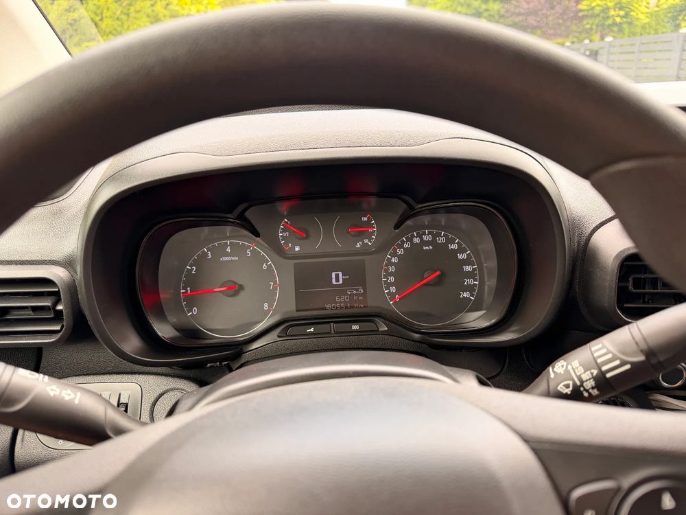 Opel COMBO - 10