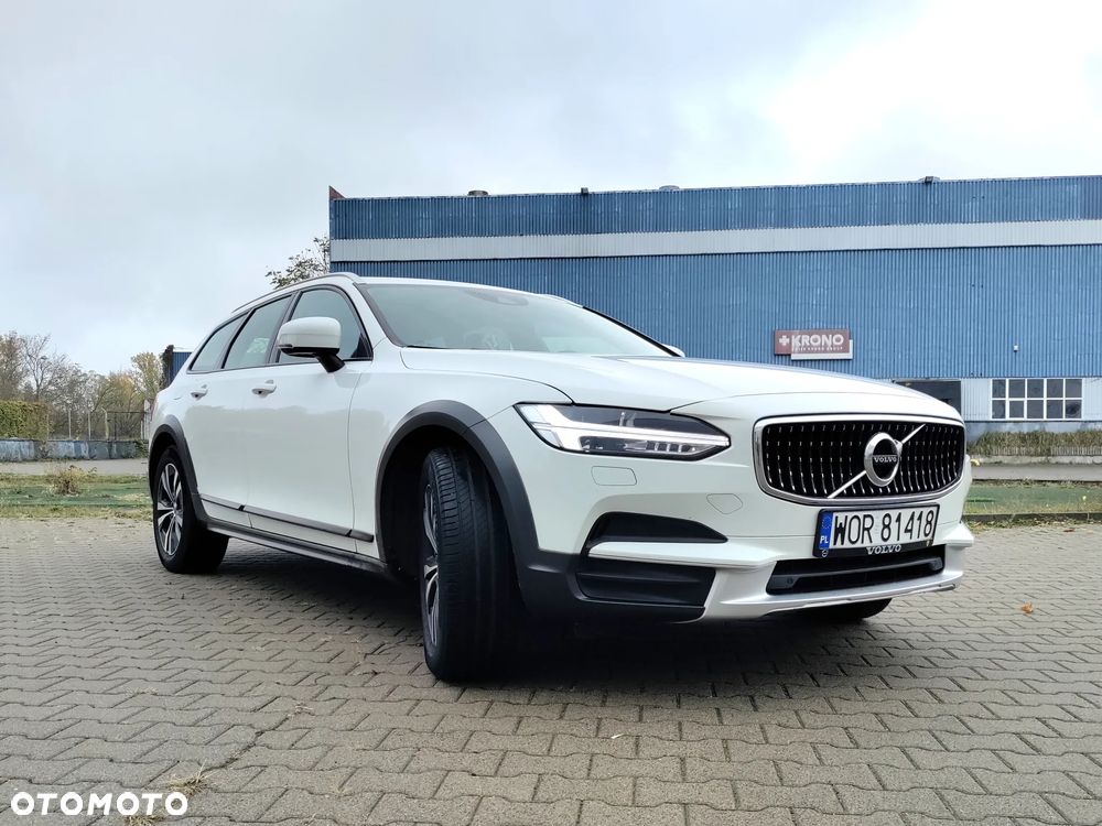Volvo V90 Cross Country D4 AWD Pro - 1
