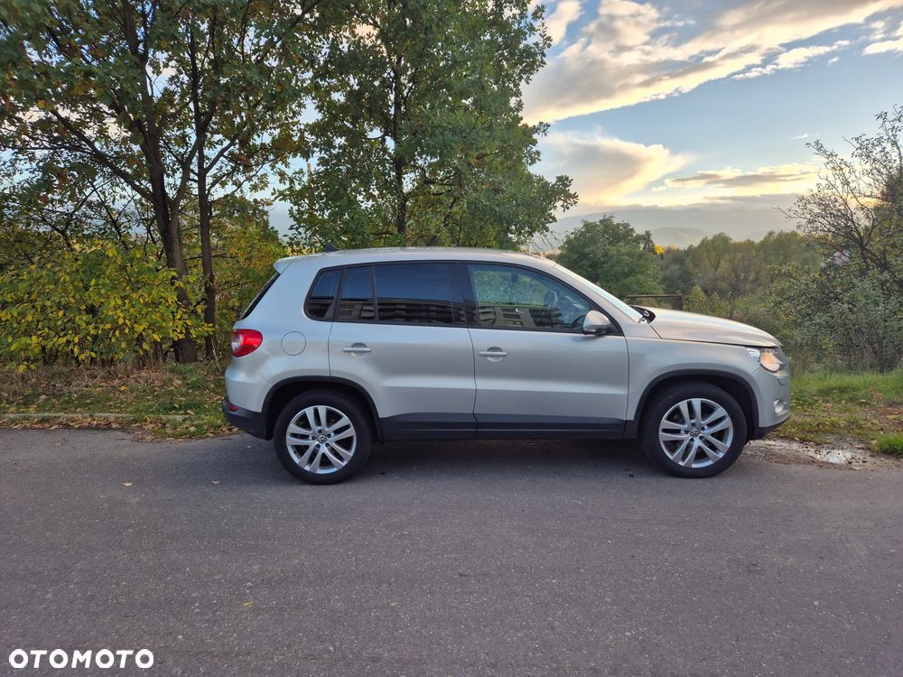 Volkswagen Tiguan - 9
