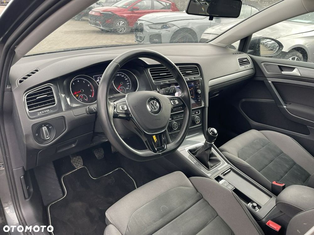Volkswagen Golf 1.5 TSI BMT Comfortline - 10