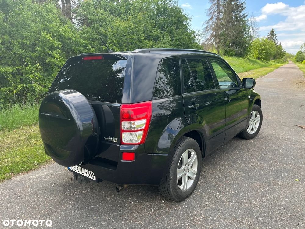 Suzuki Grand Vitara 2.0 - 4