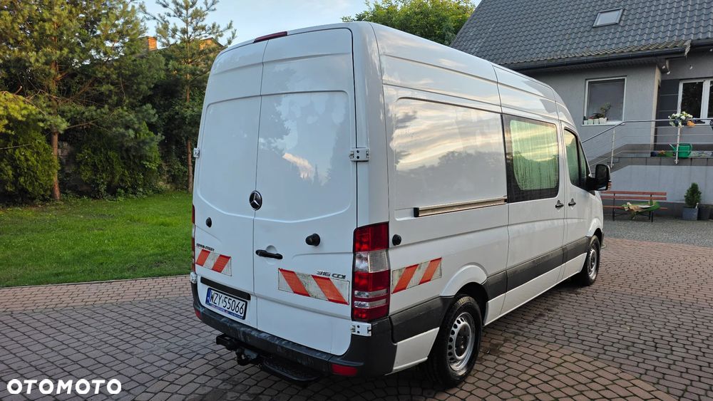 Mercedes-Benz Sprinter - 17