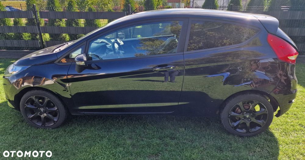 Ford Fiesta 2010 photo 5