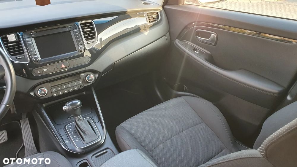 Kia Carens - 19