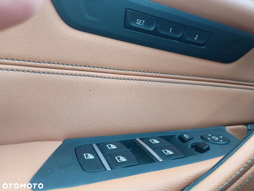 BMW Seria 5 530e Business Edition sport - 15