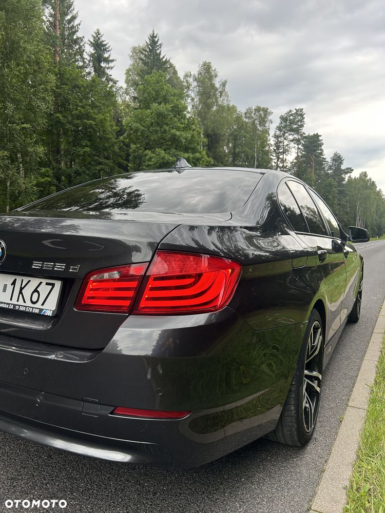 BMW Seria 5 525d xDrive - 20