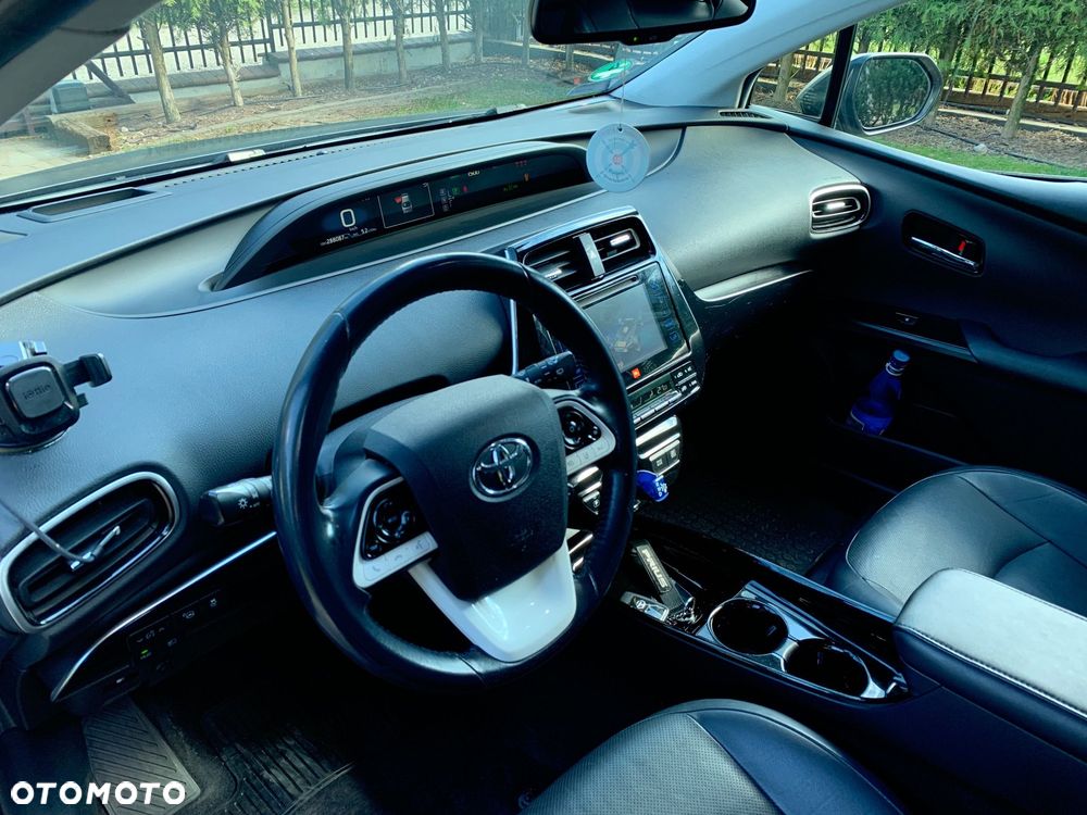 Toyota Prius 1.8 Hybrid Prestige - 8