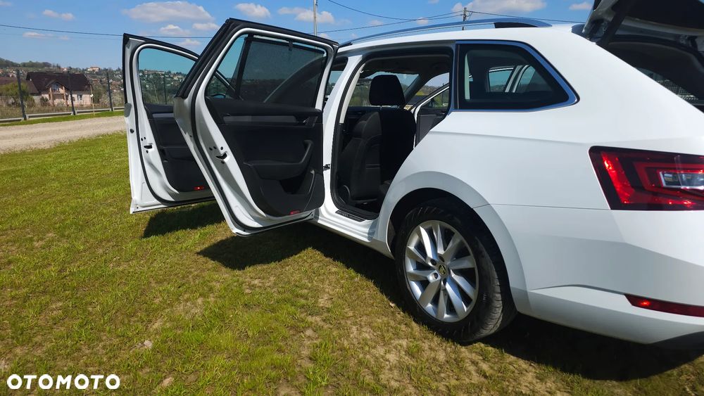 Skoda Superb 2.0 TDI Style DSG - 7