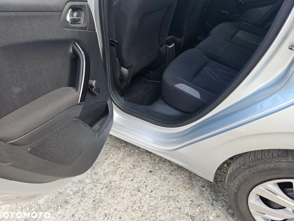 Peugeot 208 1.4 VTi Active - 20