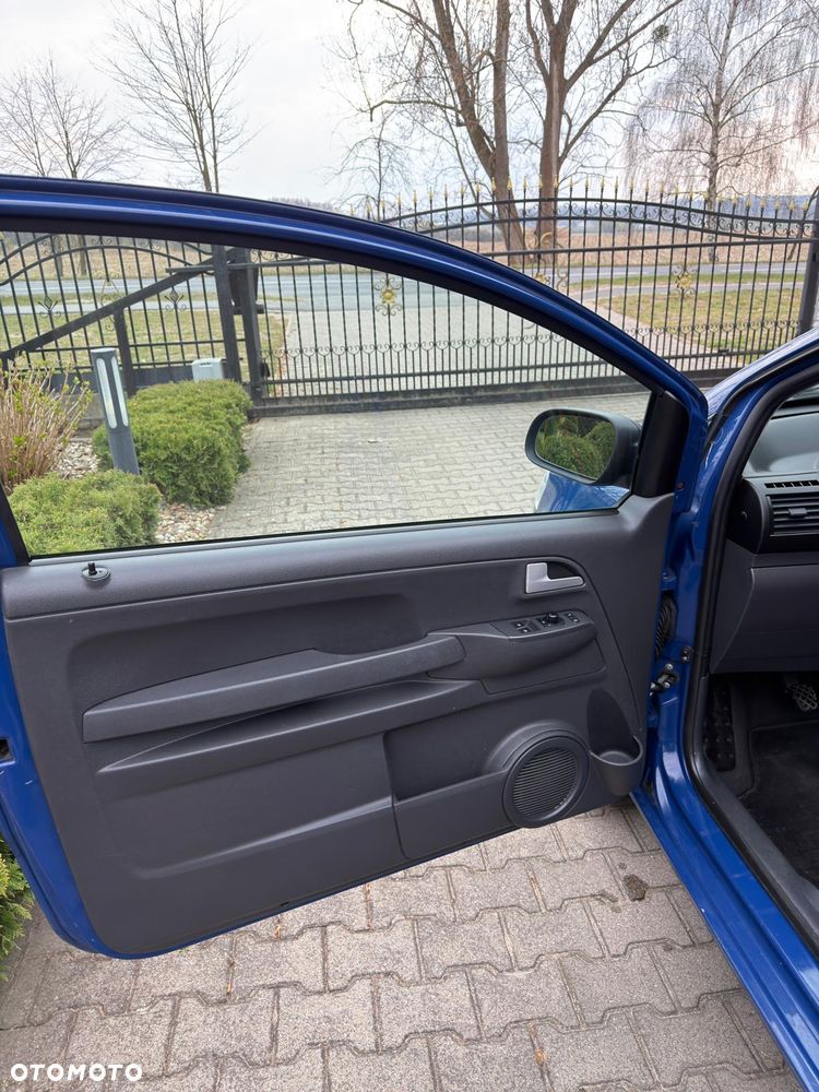 Volkswagen Fox 1.2 - 19