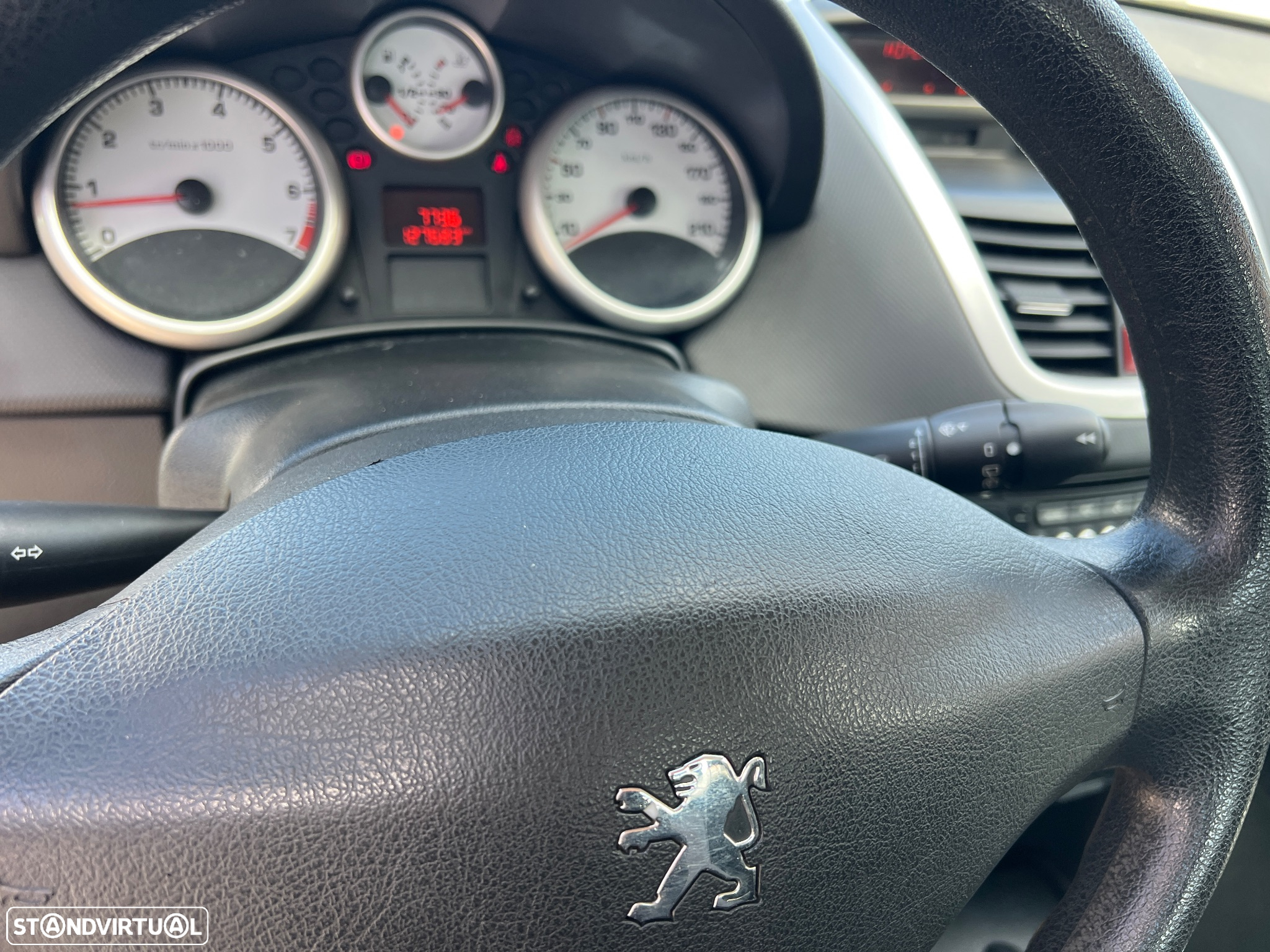 Peugeot 207 1.4 16V Open - 25