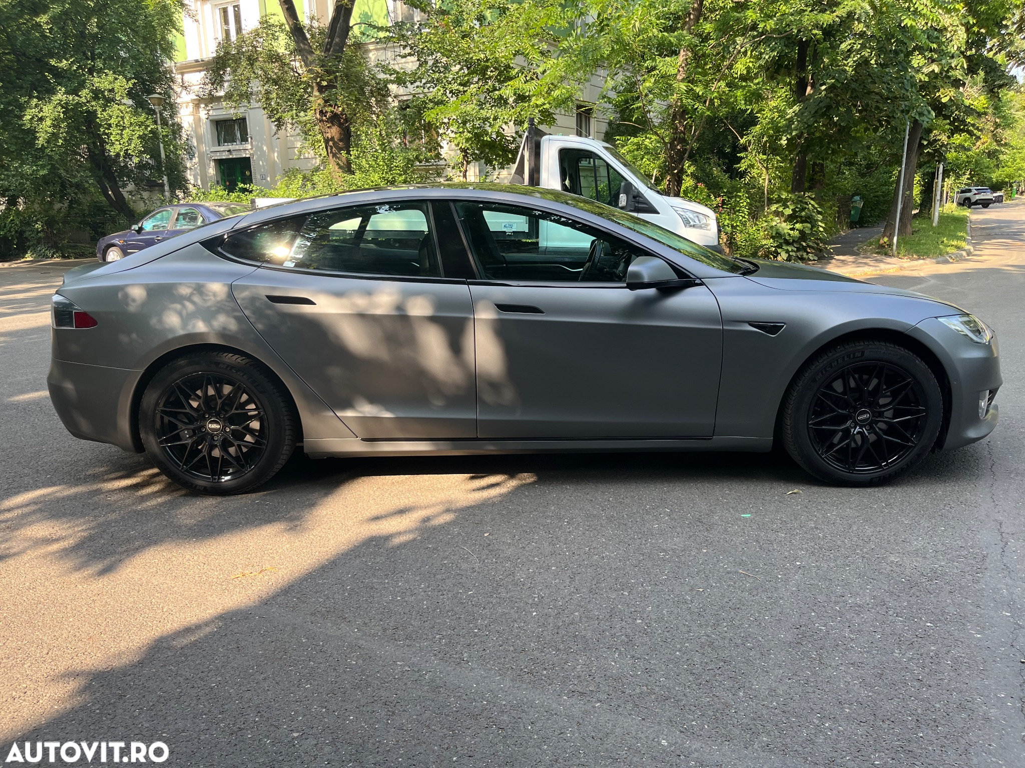 Tesla Model S Performance - 15