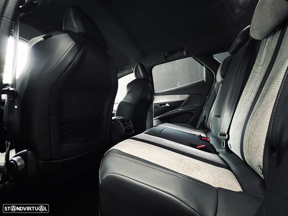 Peugeot 3008 1.6 Hybrid Allure e-EAT8 - 35