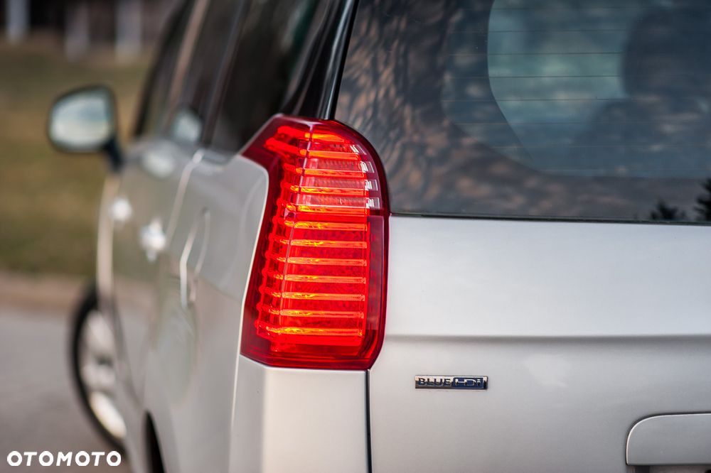 Peugeot 5008 - 35