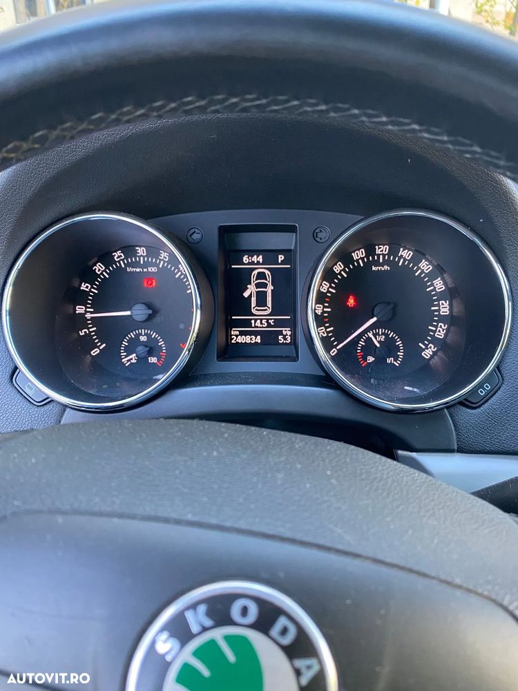 Skoda Yeti 2.0 TDI Ambition DSG 4x4 - 2