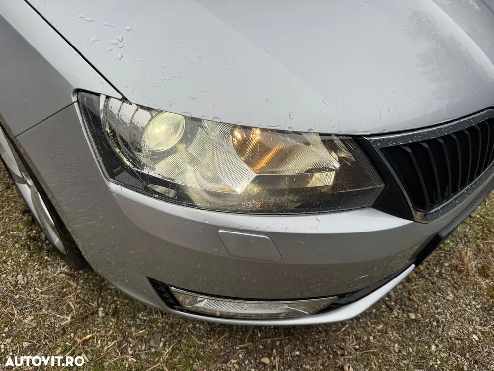 Skoda RAPID 1.4 TSI DSG Active - 7
