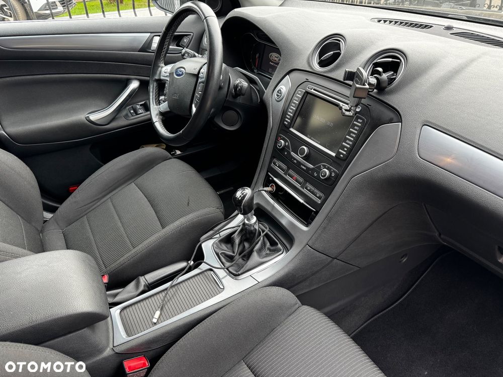 Ford Mondeo 2.0 TDCi Titanium X - 13