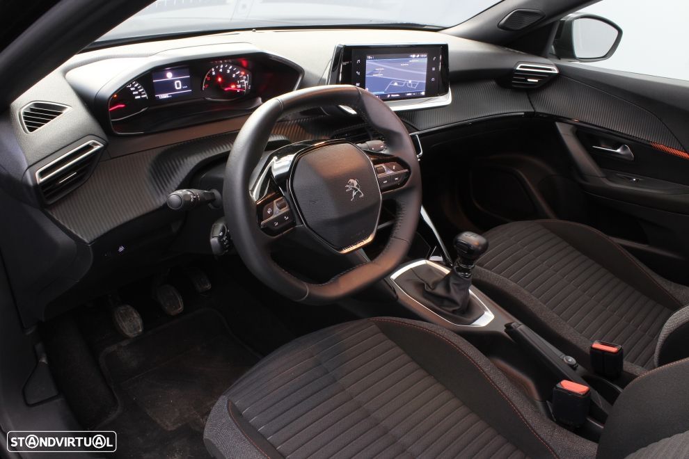 Peugeot 2008 1.2 PureTech Active Pack - 20