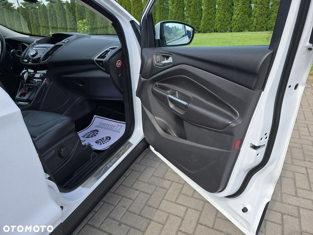 Ford Kuga - 31