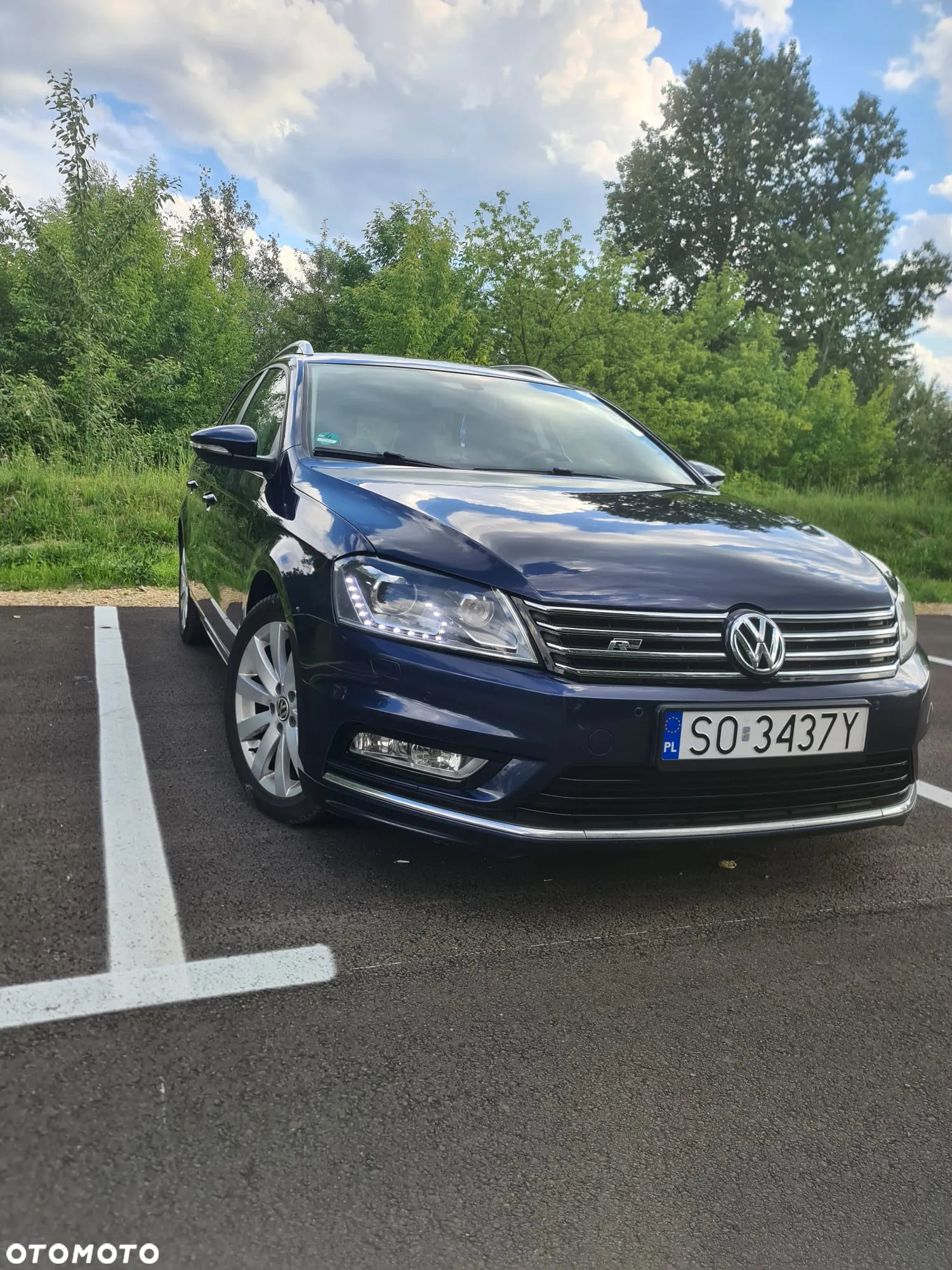 Volkswagen Passat Variant 2.0 TDI BlueMotion Technology R-Line - 2
