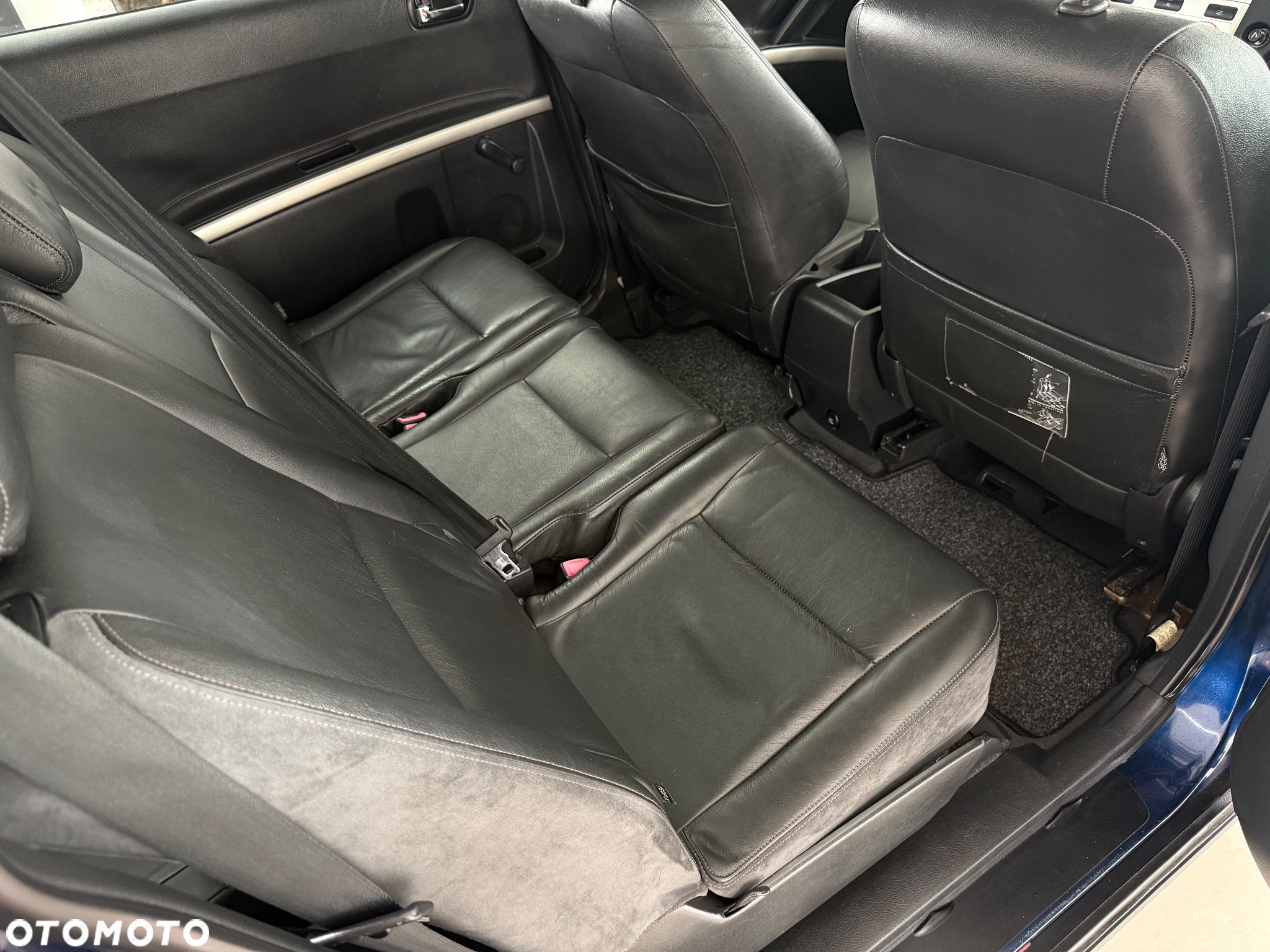Toyota Corolla Verso 2.0 D-4D - 33
