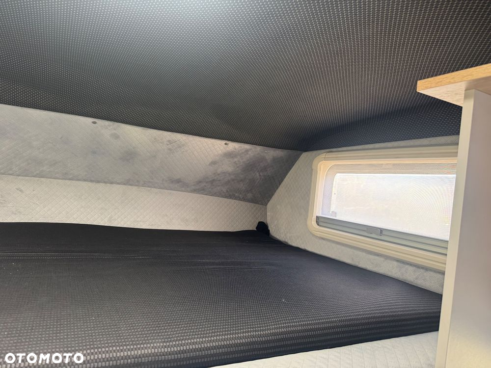 Volkswagen T4 syncro Karmann - 17