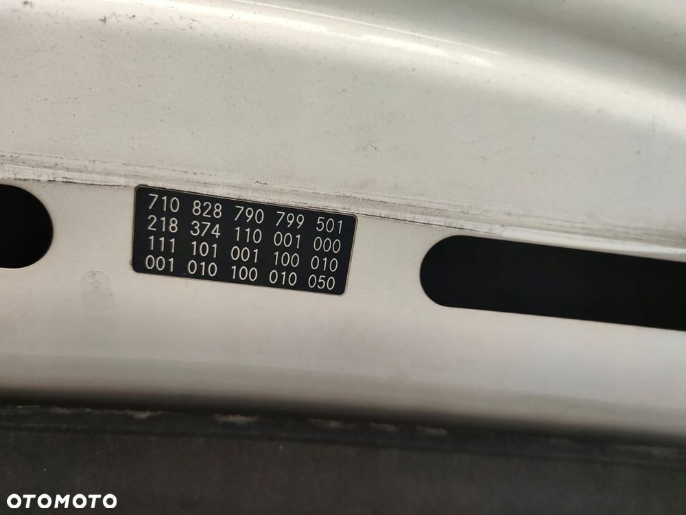 MERCEDES W218 CLS 63 AMG ZDERZAK MASKA CHŁODNICE PAS - 12