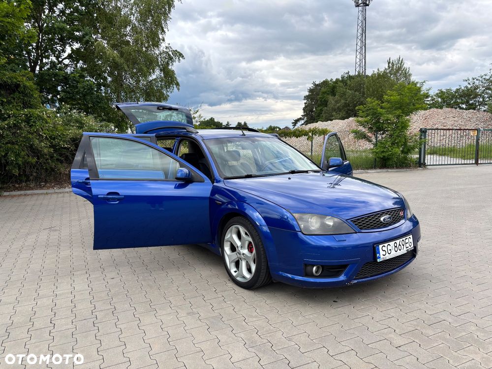 Ford Mondeo V6 ST 220 - 20