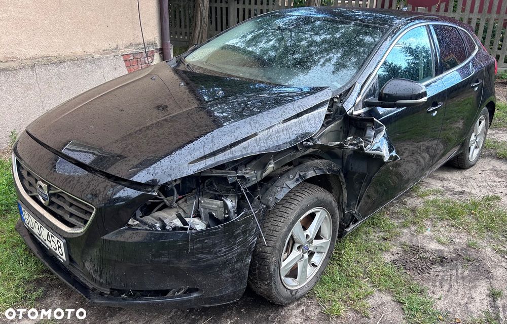 Volvo V40 ver-d3-drive--e-momentum - 1