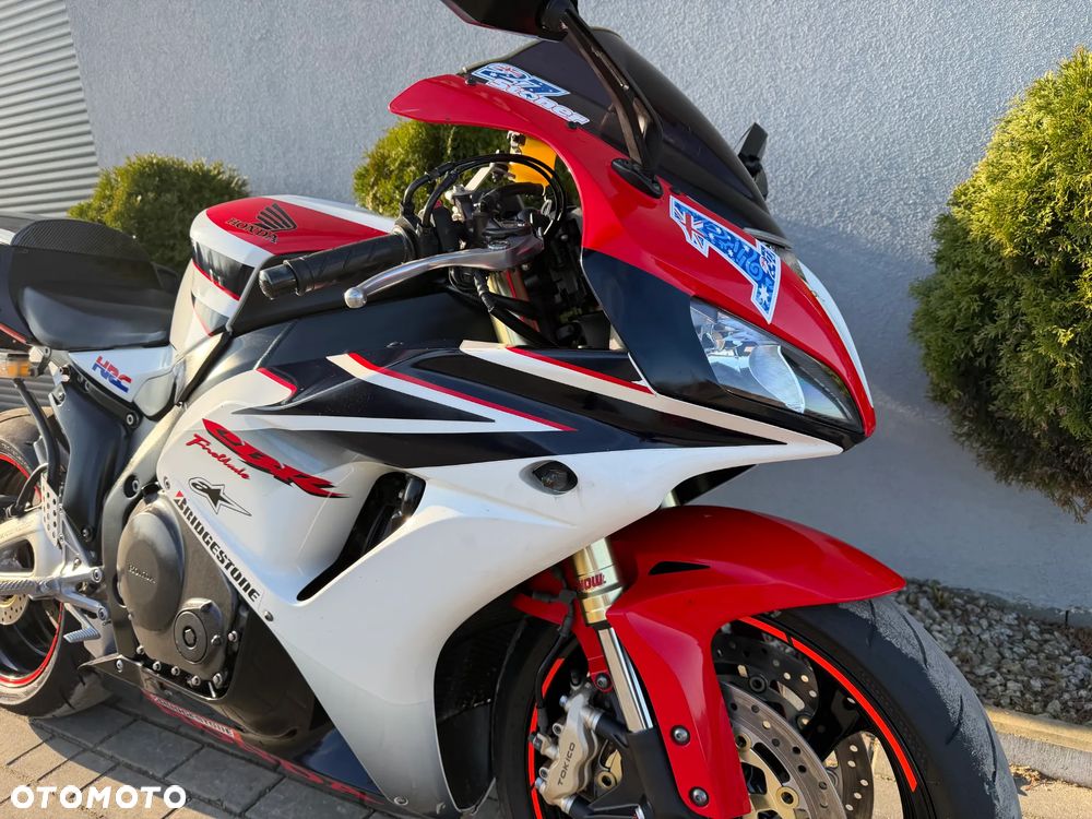 Honda CBR - 8