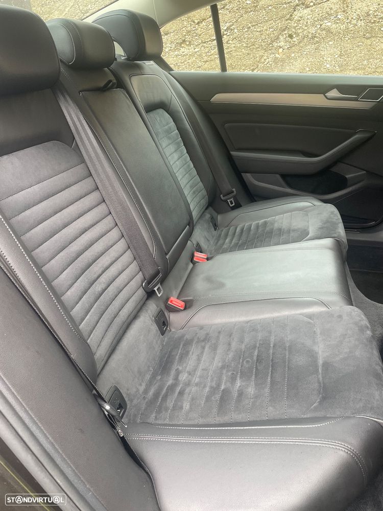 VW Passat 2.0 TDI Highline DSG - 14
