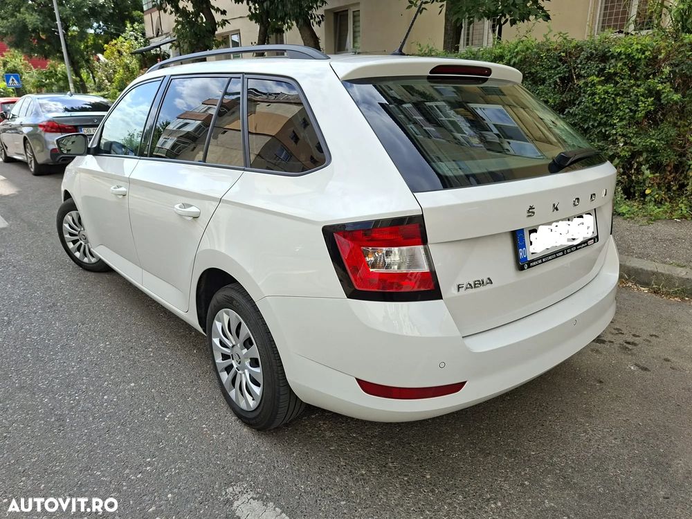Skoda Fabia 1.0 TSI Ambition - 2