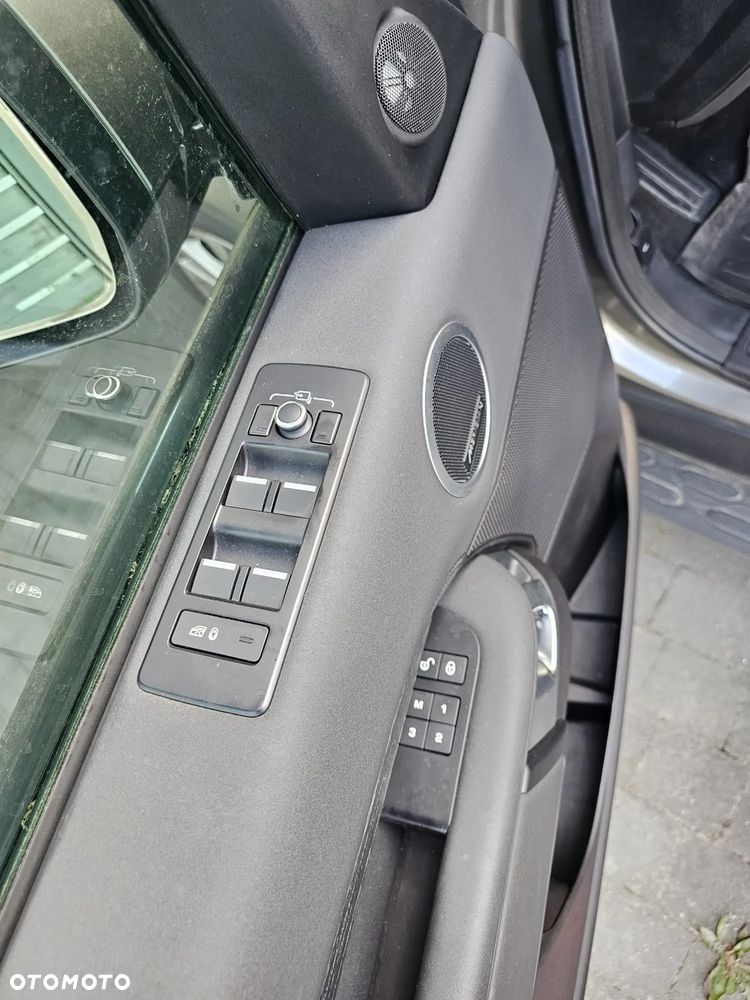 Land Rover Discovery 2.0 SD4 HSE - 13