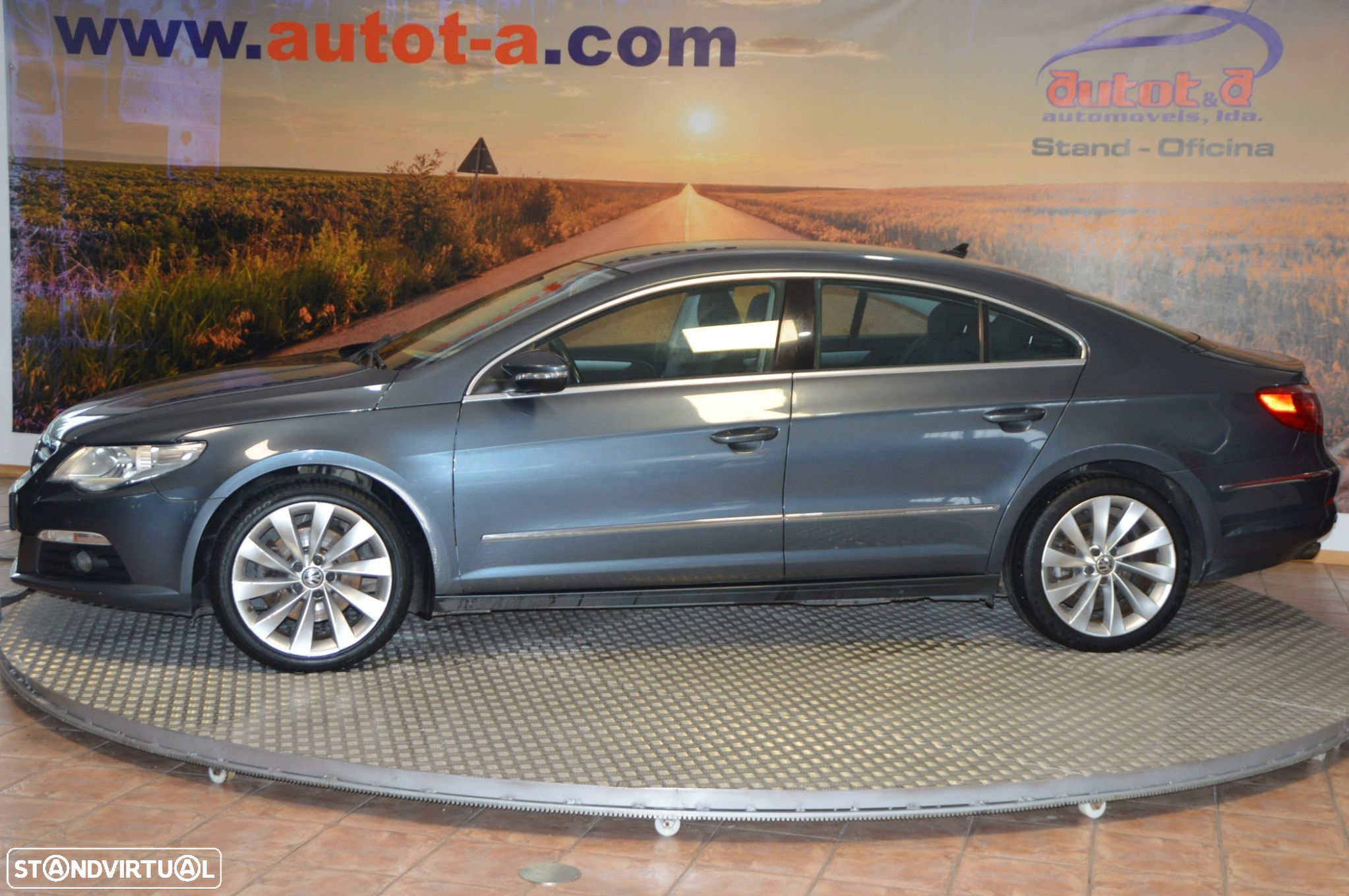 VW Passat CC 2.0 TDi BlueMotion - 2