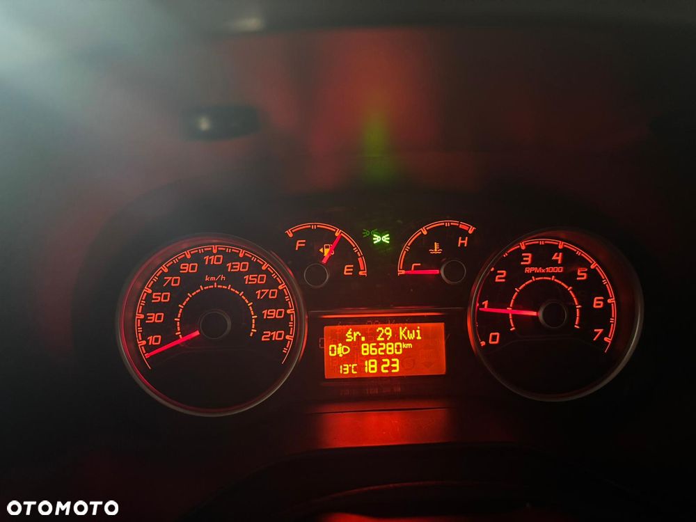 Fiat DOBLO MAXI - 11